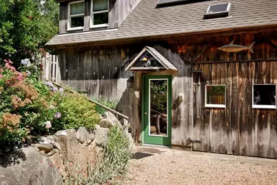 135 Mayflower Lane, Tisbury, MA 02568 - Photo 2