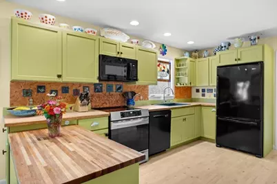 135 Mayflower Lane, Tisbury, MA 02568 - Photo 14