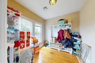 561 Broadway, Somerville, MA 02145 - Photo 24