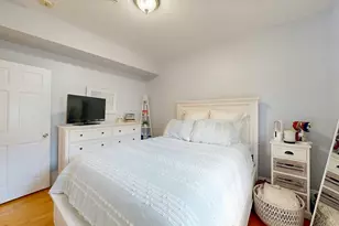 561 Broadway, Somerville, MA 02145 - Photo 18