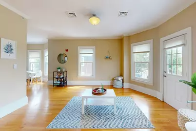 561 Broadway #A2, Somerville, MA 02145 - Photo 6