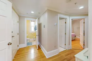 561 Broadway, Somerville, MA 02145 - Photo 12