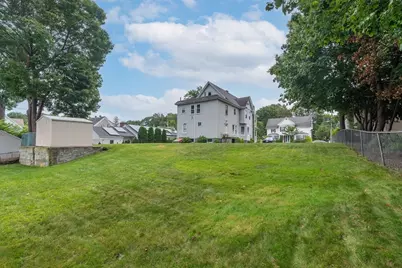 17 Jefferson St #2, Attleboro, MA 02703 - Photo 4
