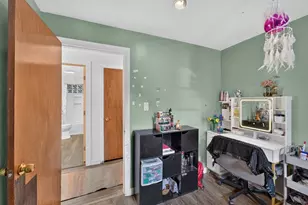 18 Vernon St, Ayer, MA 01432 - Photo 16