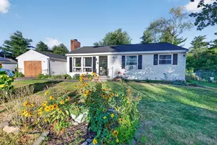 18 Vernon St, Ayer, MA 01432 - Photo 2