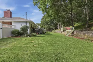 28 Hilltop Cir, Worcester, MA 01609 - Photo 34