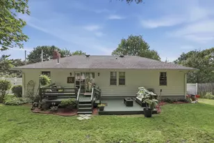 28 Hilltop Cir, Worcester, MA 01609 - Photo 38