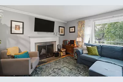 28 Hilltop Circle, Worcester, MA 01609 - Photo 4