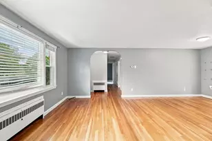 28 Hilltop Cir, Worcester, MA 01609 - Photo 14