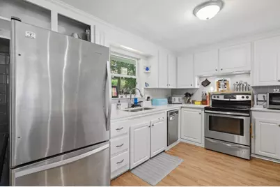 28 Hilltop Circle, Worcester, MA 01609 - Photo 10