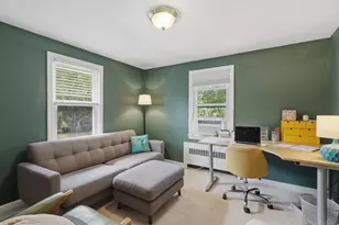 28 Hilltop Cir, Worcester, MA 01609 - Photo 16