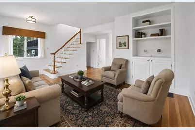 153 G St, Boston, MA 02127 - Photo 2