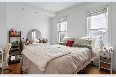 257 E St #1, Boston, MA 02127 - Photo 4