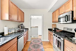 29 Elmwood St, Somerville, MA 02144 - Photo 16