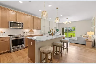 399 Neponset #402, Canton, MA 02021 - Photo 4