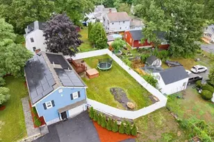 7 Alyssum, Billerica, MA 01821 - Photo 2