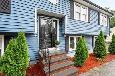 7 Alyssum, Billerica, MA 01821 - Photo 4