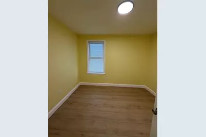 69 Jencks St #2, Fall River, MA 02723 - Photo 4