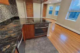 390 Riverway, Boston, MA 02115 - Photo 4