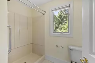 261 West St, Lunenburg, MA 01462 - Photo 32
