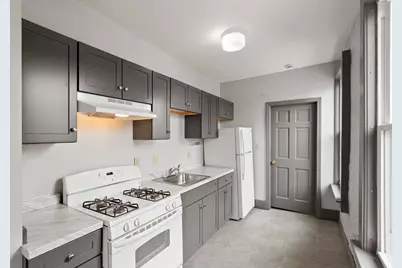70 Russell St #6, Worcester, MA 01609 - Photo 2