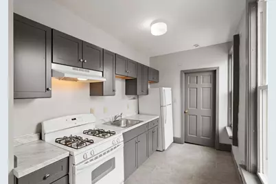 70 Russell St #6, Worcester, MA 01609 - Photo 2