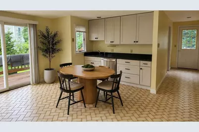 131 Whippoorwill Cir, Mashpee, MA 02649 - Photo 6