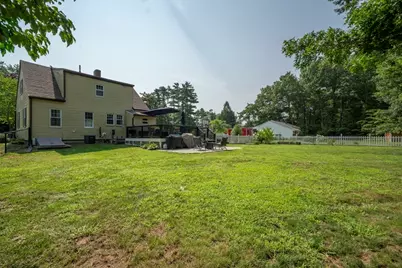 37 Acorn St, Middleborough, MA 02346 - Photo 32