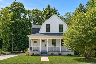 21 King St, Hanover, MA 02339 - Photo 1