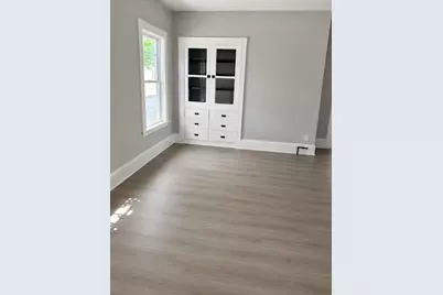 81 Oak St, Middleborough, MA 02346 - Photo 12