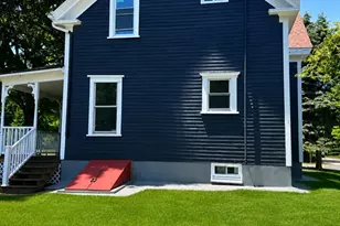 81 Oak St, Middleborough, MA 02346 - Photo 6