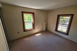 186 Burbank St, Pittsfield, MA 01201 - Photo 12