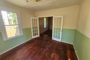 186 Burbank St, Pittsfield, MA 01201 - Photo 6