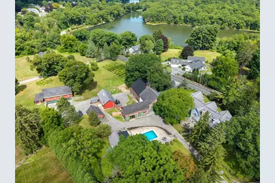 11 Marbleridge Rd, North Andover, MA 01845 - Photo 2