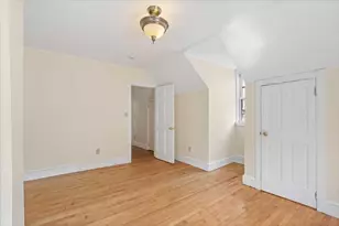 8 Crown St, Worcester, MA 01609 - Photo 26