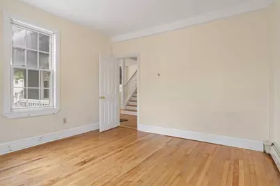 8 Crown St #8, Worcester, MA 01609 - Photo 12