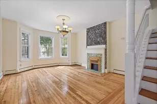 8 Crown St, Worcester, MA 01609 - Photo 8