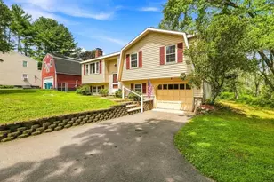 4 Picadilly St, Upton, MA 01568 - Photo 4