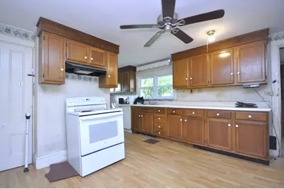 336 Plymouth St, East Bridgewater, MA 02333 - Photo 10