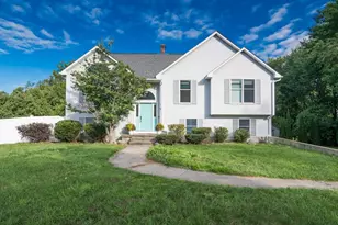 4 Phillips Pl, Hadley, MA 01035 - Photo 1