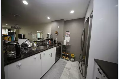 173 Oak St #104, Newton, MA 02464 - Photo 6