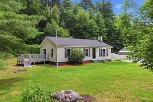125 Glendale Cir, Ware, MA 01082 - Photo 2