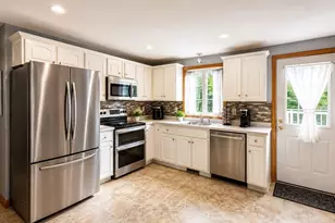 34 Old Plymouth St, East Bridgewater, MA 02333 - Photo 4