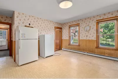 6 Indiana St, Worcester, MA 01604 - Photo 6