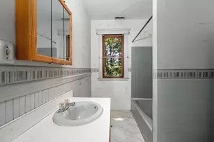 6 Indiana St, Worcester, MA 01604 - Photo 34