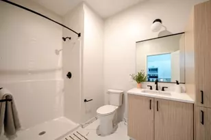 289 Walk Hill St, Boston, MA 02131 - Photo 6