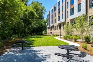289 Walk Hill St, Boston, MA 02131 - Photo 24