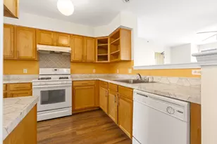 429 Border St, Boston, MA 02128 - Photo 10