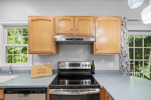 13 Knowlton Cir, Upton, MA 01568 - Photo 14