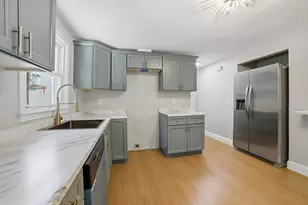 44 Topsfield Cir, Shrewsbury, MA 01545 - Photo 4
